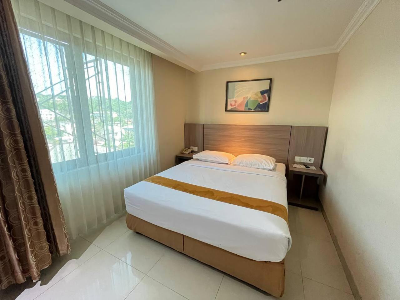 Manise Hotel Ambon Dış mekan fotoğraf