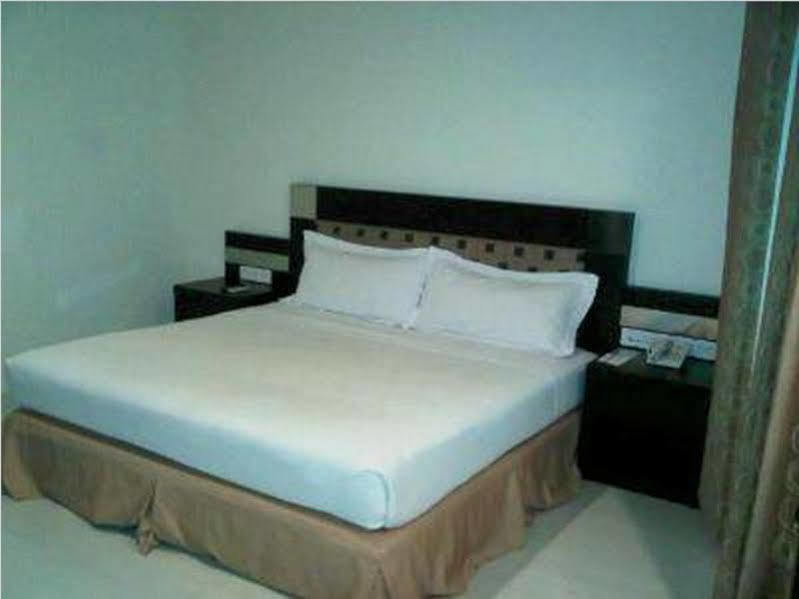 Manise Hotel Ambon Dış mekan fotoğraf